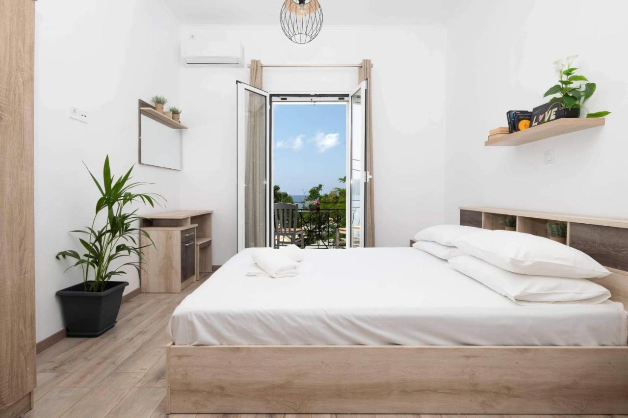 Giorgos' House Gialova Διαμέρισμα Εξωτερικό φωτογραφία